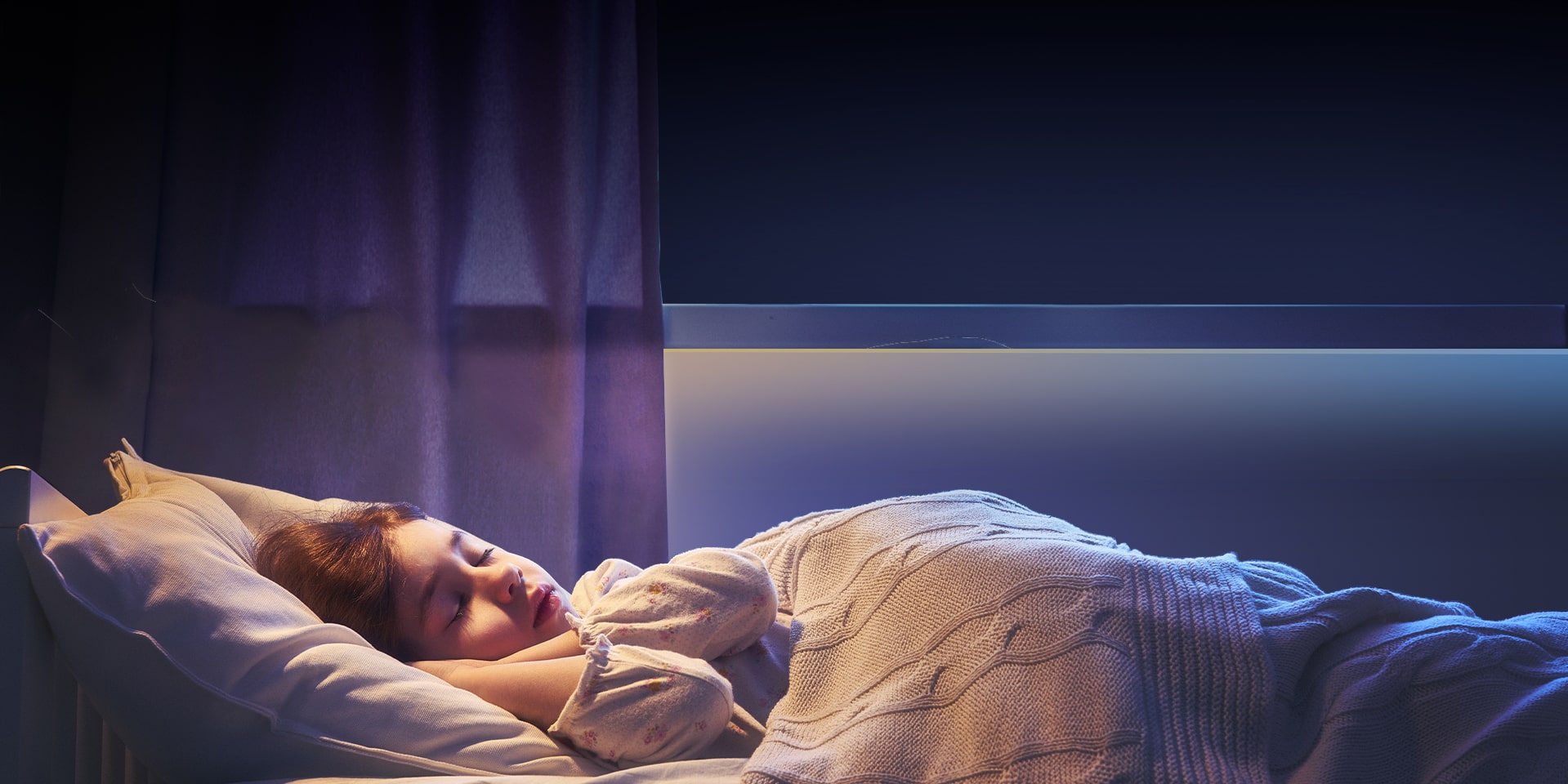 فضایی رمانتیک‌تر در اتاق خواب با ریسه هوشمند تی پی لینک L900 